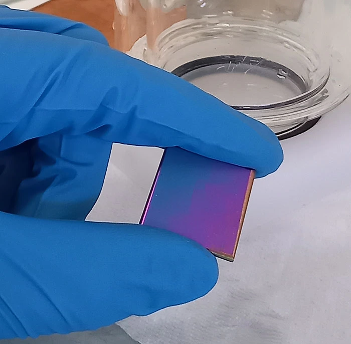 Thin-film anticorrosion coating on PEM electrolyser bipolar plate